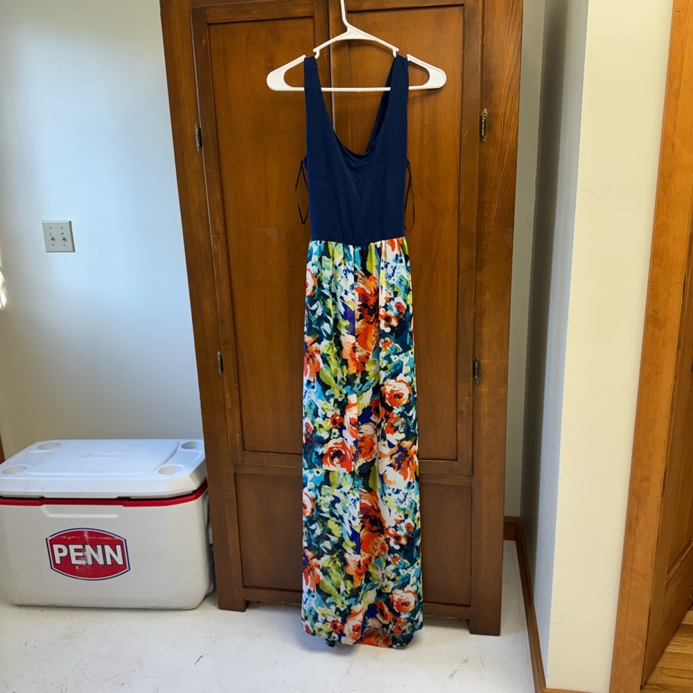 Le Lis Anthropologie Blue Floral maxi Dress MED back cut out side slit